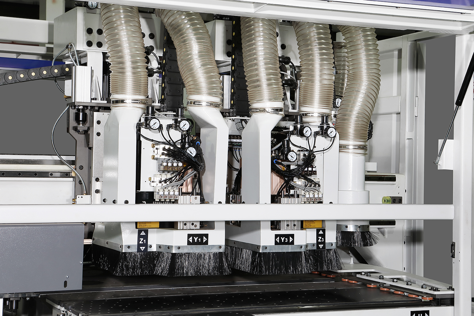 自動(dòng)夾板送料裝置 八刀庫(kù)自動(dòng)換刀