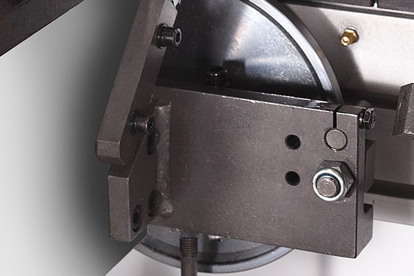 SE-108B全自動(dòng)直線封邊機(jī)