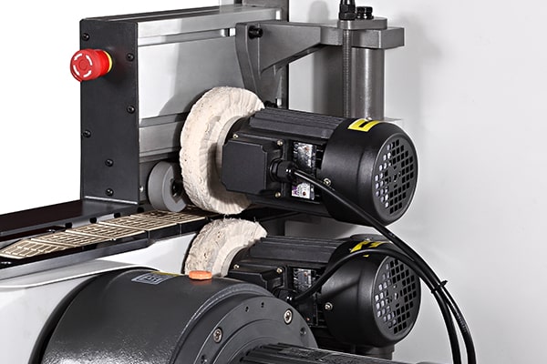 SE-108B全自動(dòng)直線封邊機(jī)