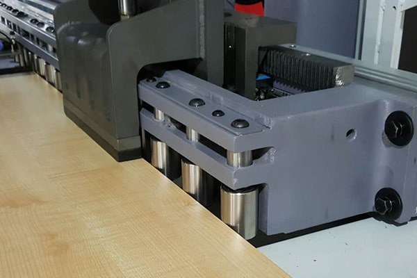 自動側靠裝置 自動側靠裝置